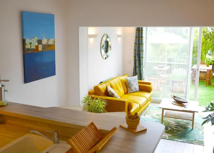 A 50 M De La Et Du Port ! Apartment Gassin